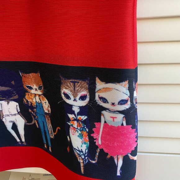 Bouncy Material Cartoon Cat Tunic - Picture 2 of 5